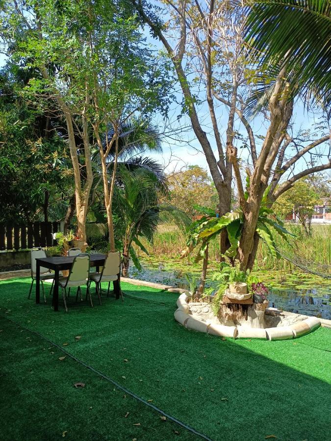 บาคัสโฮมลอร์ด Villa Хаад Чао Самран Екстериор снимка